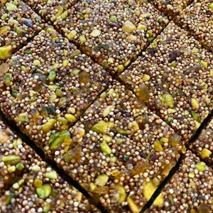 Gluten Free Organic Quinoa Snack Bars, Healthy Snack Gift Box, Pistachio Snack Bar, Pistachio Gift Box, Protein Snack Bar, housewarming gift